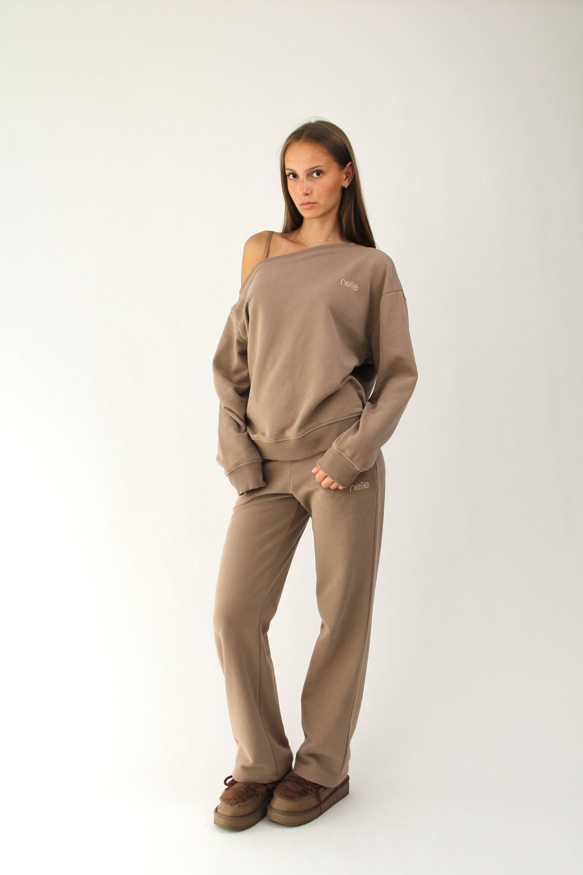 EVERYDAY OFF SHOULDER TOP NOUGAT