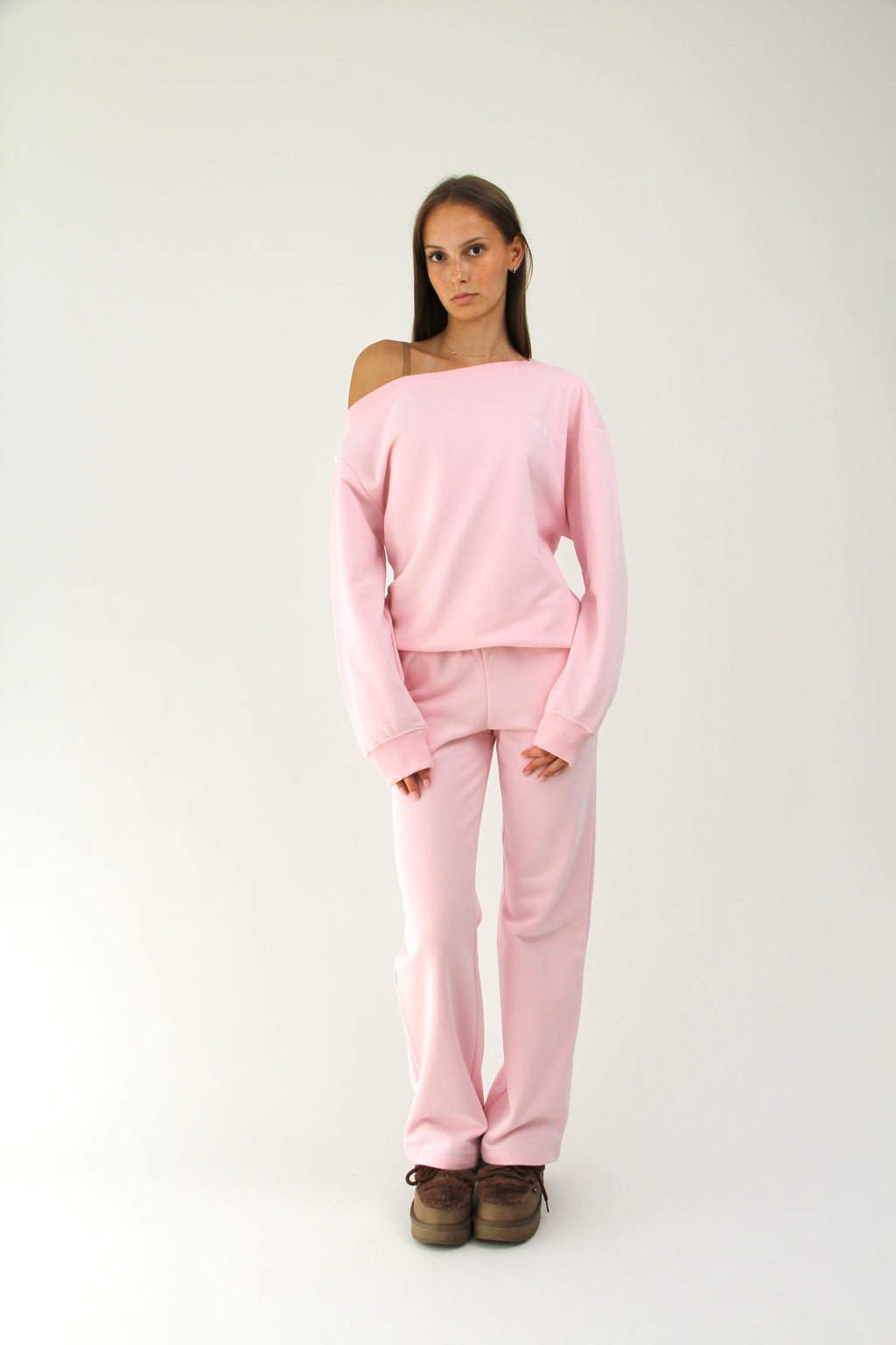 EVERYDAY OFF SHOULDER TOP FRESH PINK